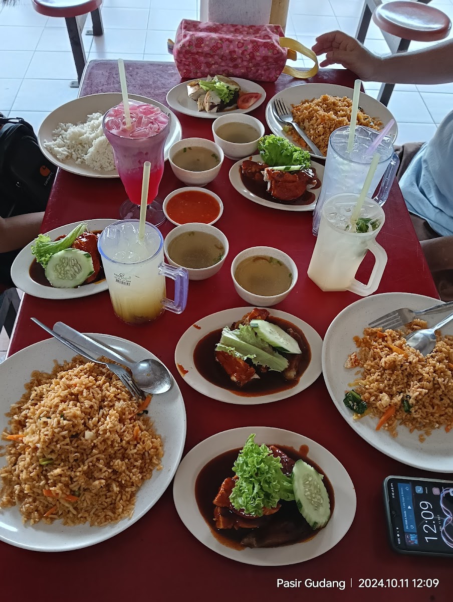 Nasi Ayam Mak Jah