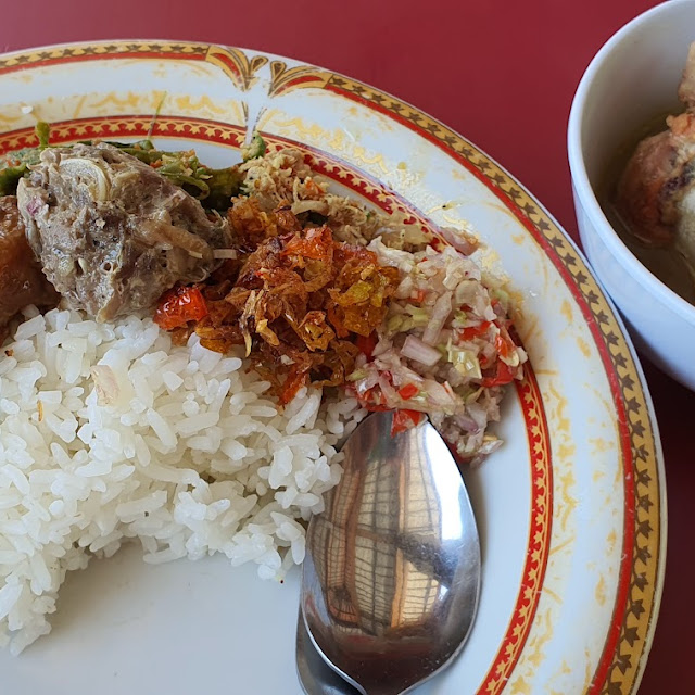 Nasi Campur Komplit