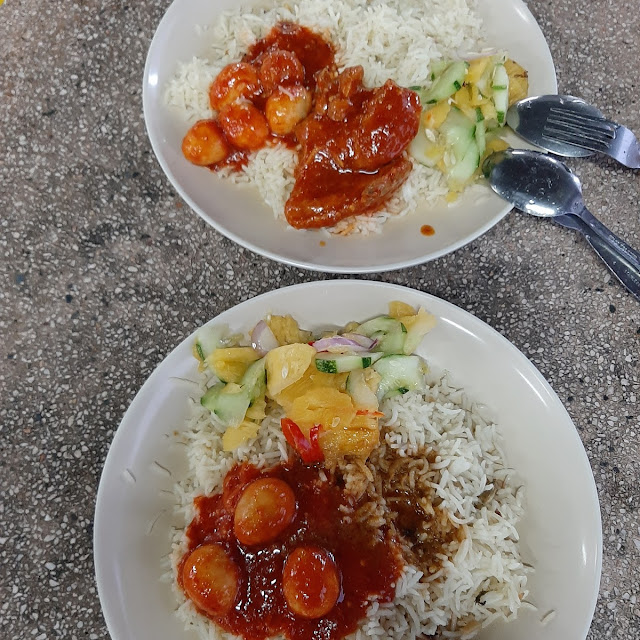 Nasi Beringin Dan Lauk