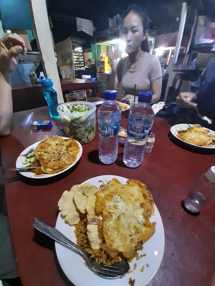 Nasi Goreng Pak' de Karwo volvo
