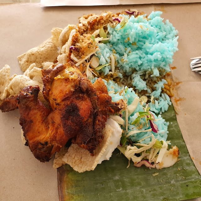 Nasi Kerabu Ayam Berempah