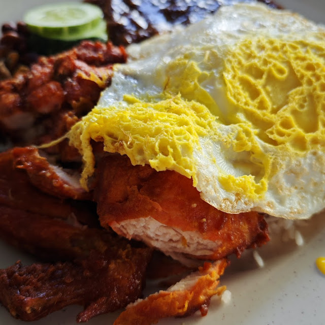 Nasi Lemak Ayam