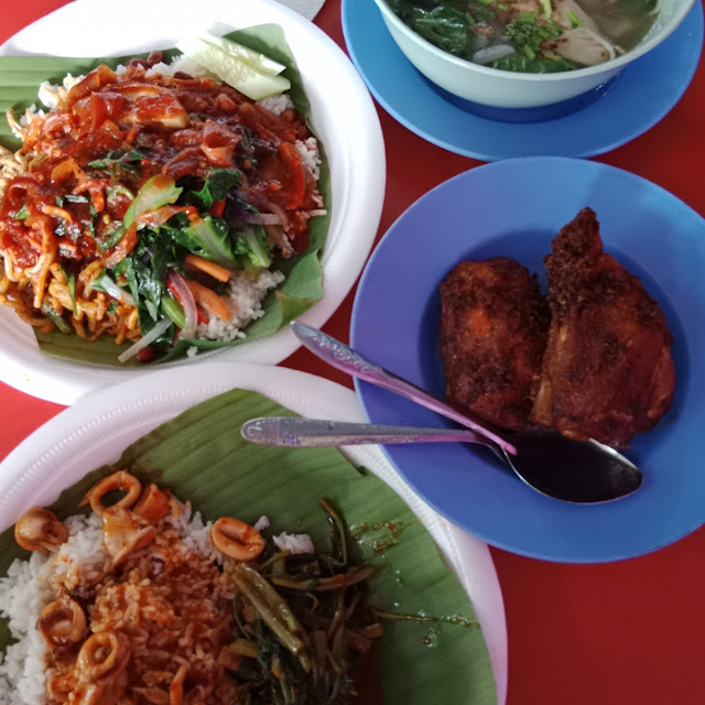 Nasi Lemak Berlauk