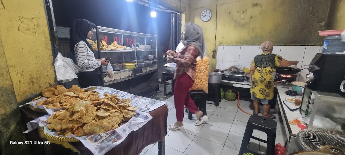 Nasi Uduk Betawi Ibu Hj. Adah