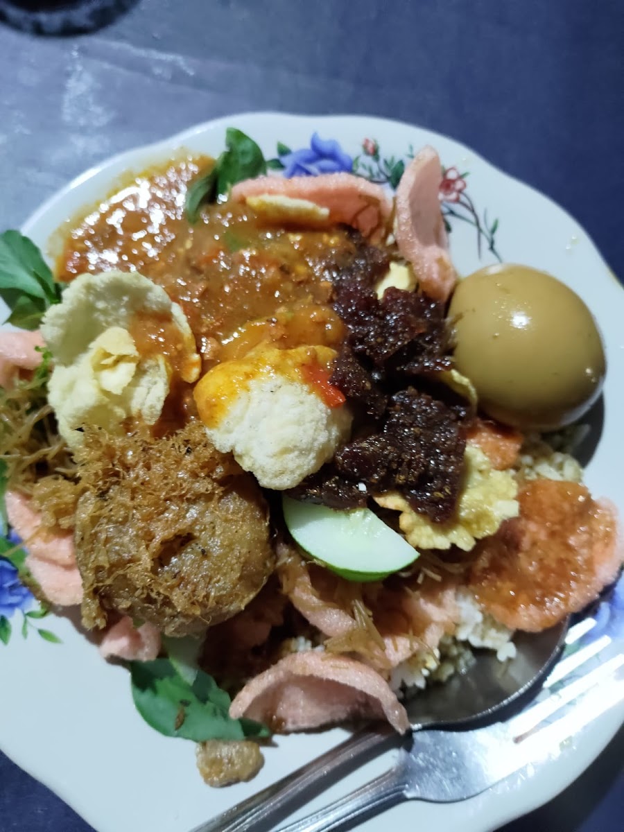 Nasi Ulam Sederhana Jembatan Lima