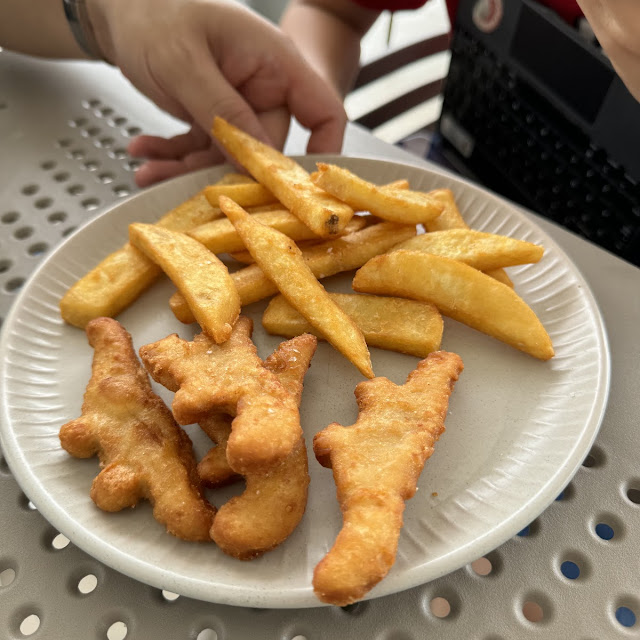 Kids Nuggets and Chips