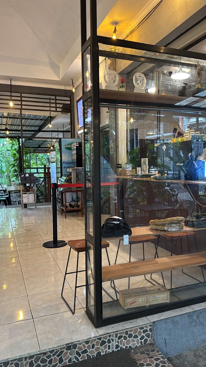 NAVAS nature and caffeine