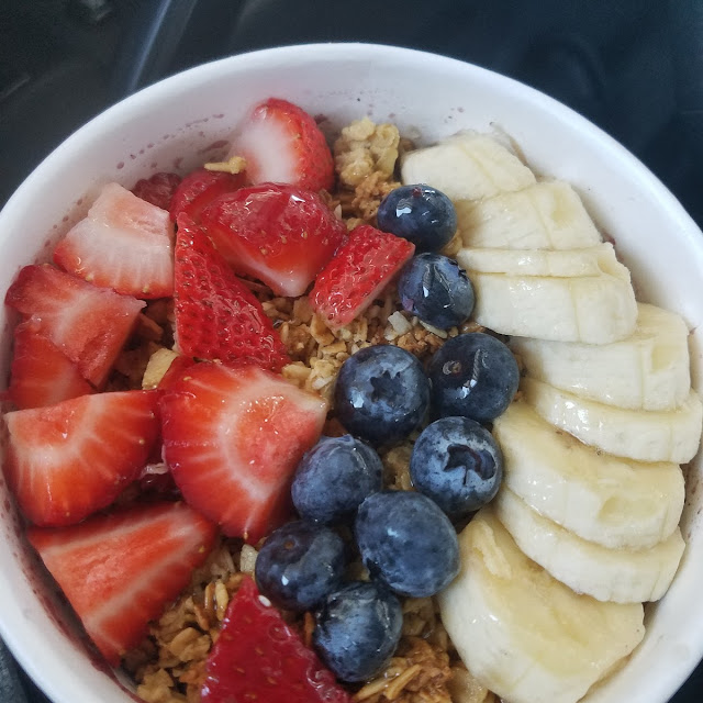 Acai Berry Bowl with Coconut Water