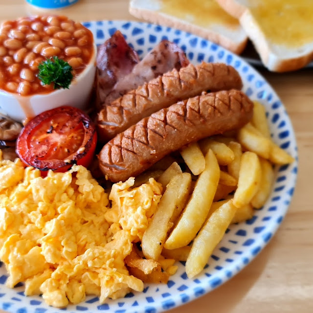 Big Kiwi Breakfast