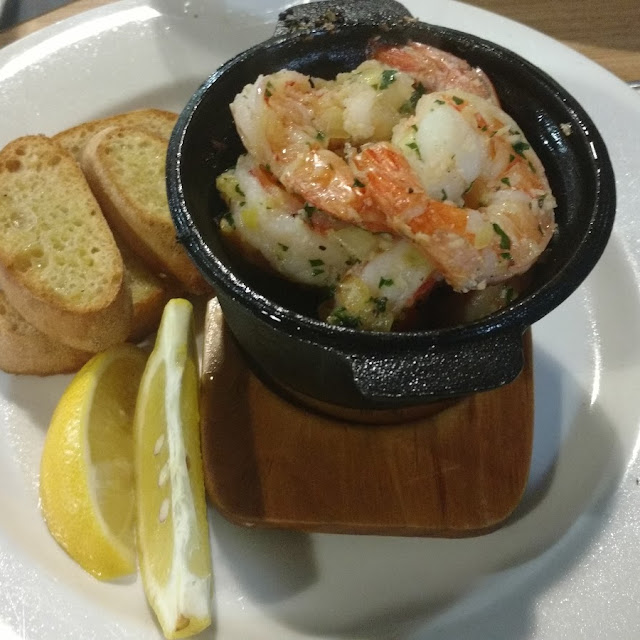 Garlic Prawns Entrée