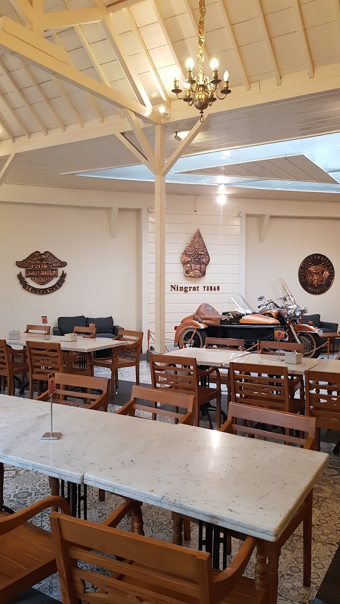 Ningrat Cafe Tuban