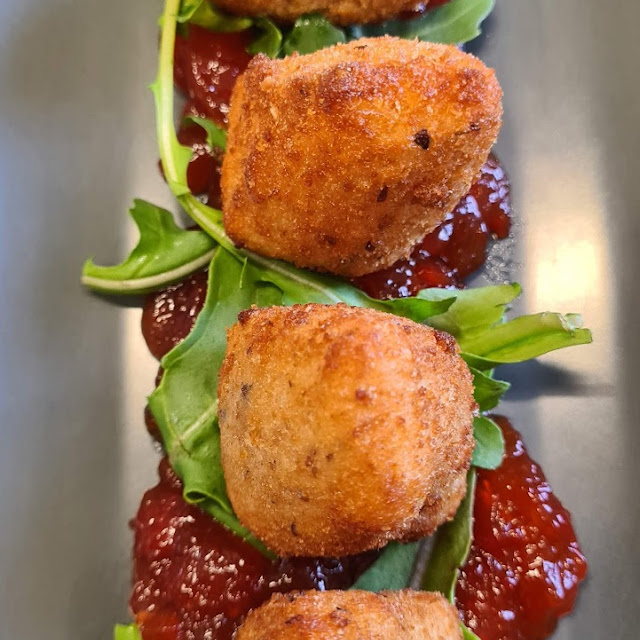 Crumbed Camembert