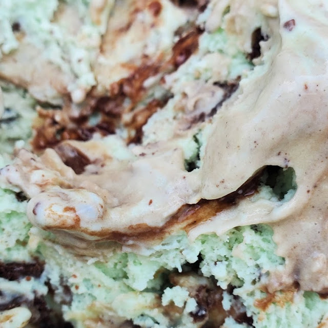 Ultimate Oreo Cookie Dough