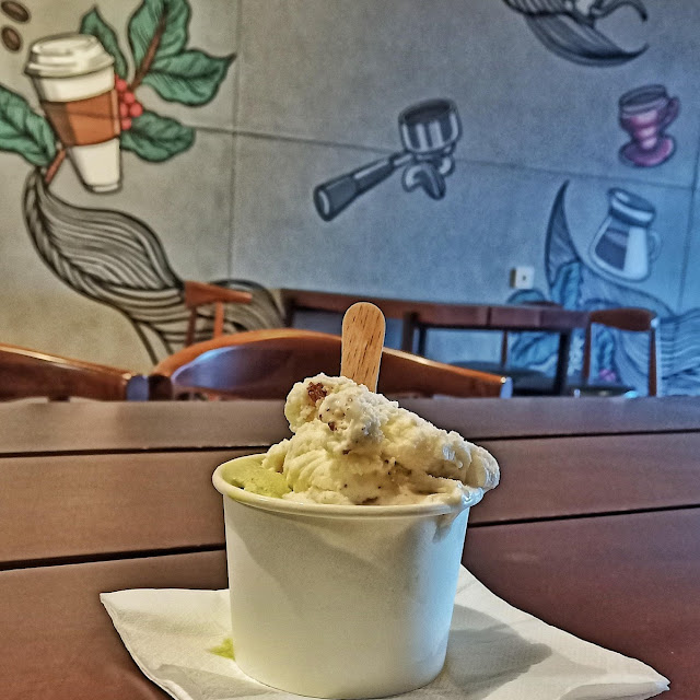 2 Scoop of Gelato Pistachio and Baileys