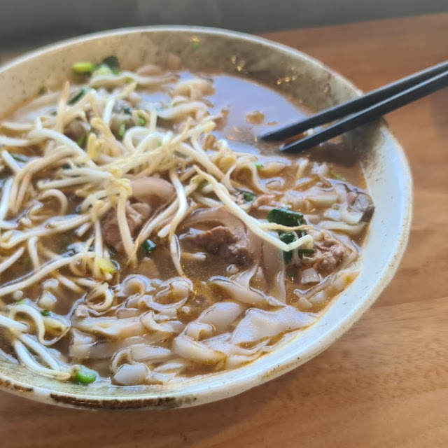 Pho Rare Beef and Beef Shank