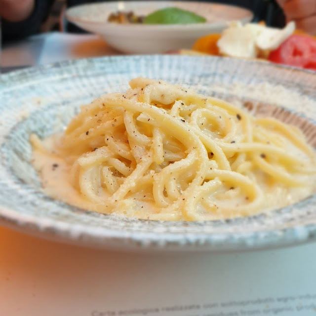 Spaghetti Cacio E Pepe