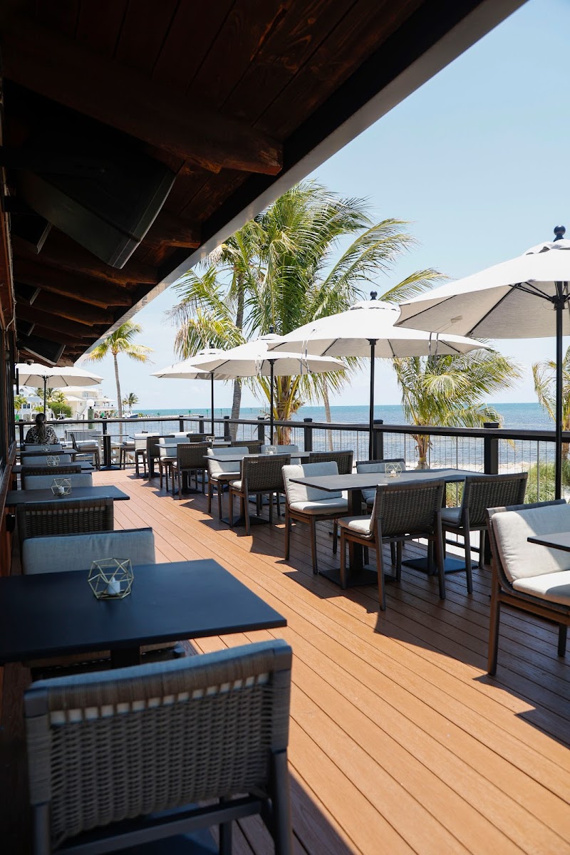 Oceanside Safari Restaurant & Lounge