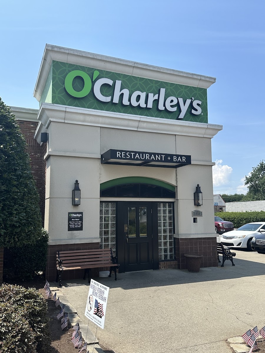 O'Charley's Restaurant & Bar - NC 28602