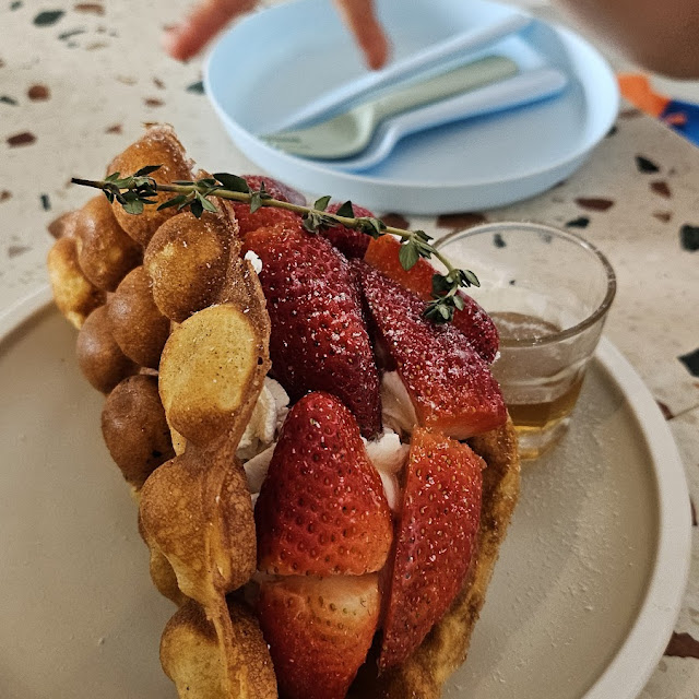 Strawberry Bubble Waffle