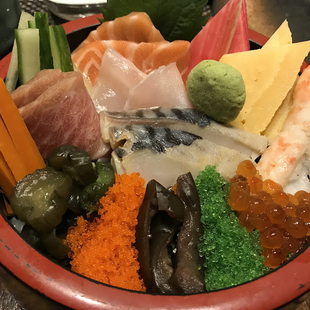 Chirashi Sushi
