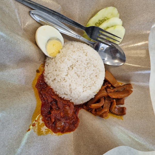 Nasi Lemak Sambal Sotong