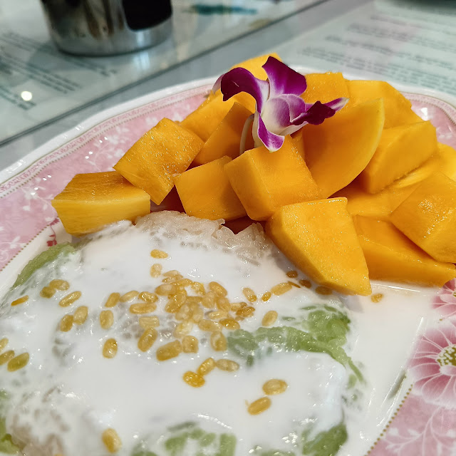Tapioca Syrup and Coconut Cream Sticky Rice and Mango Eggs Custard in Pumpkin
