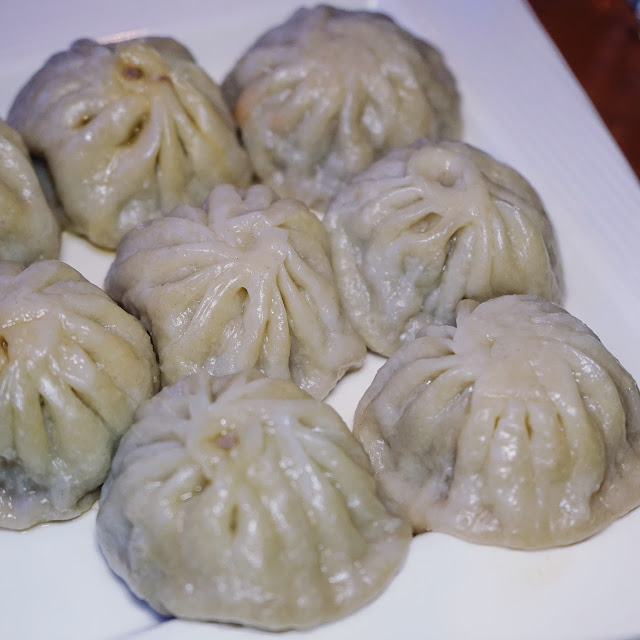 Chives Momo Dumpling 8 pcs