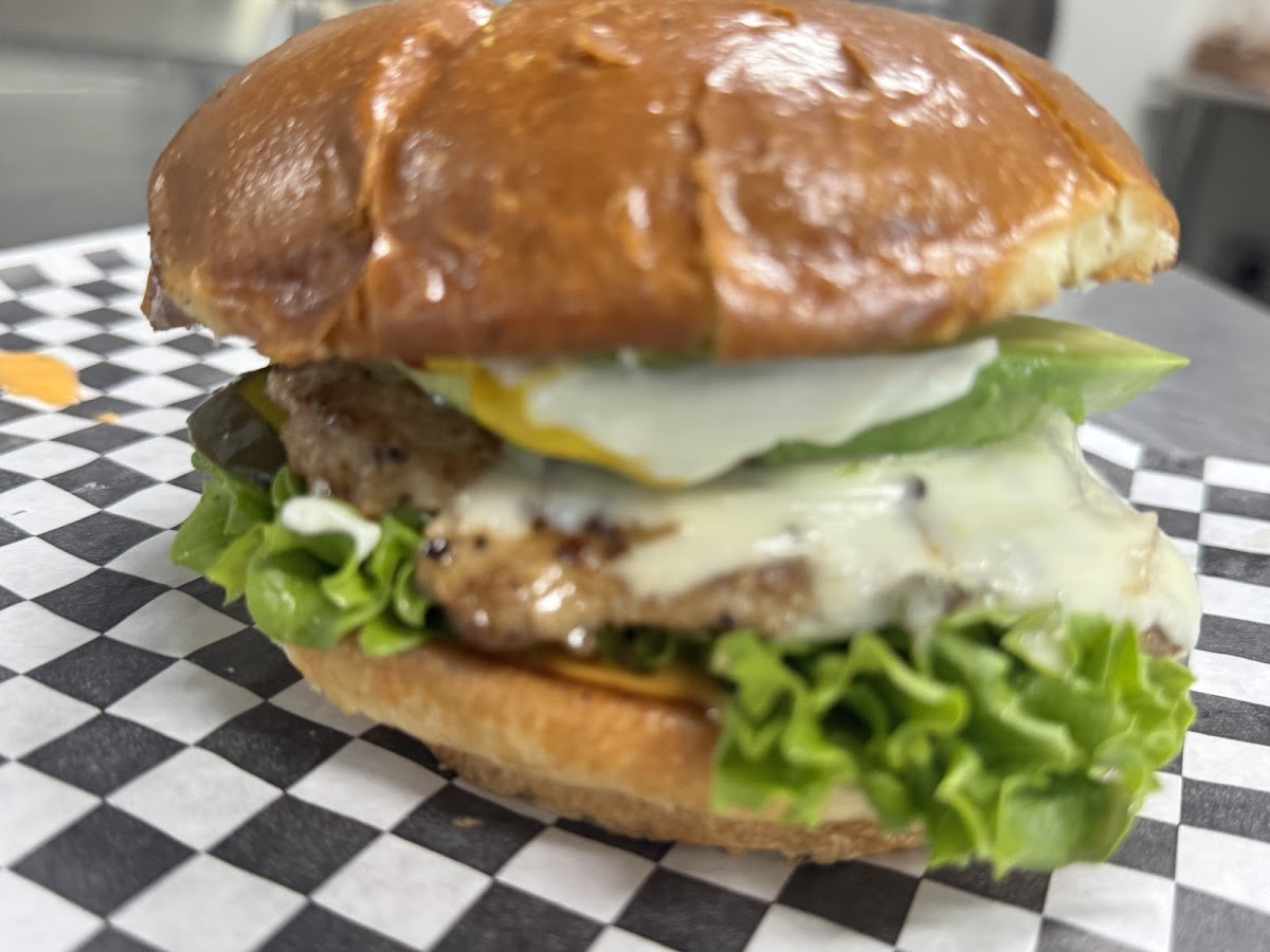 OMG Burgers and More
