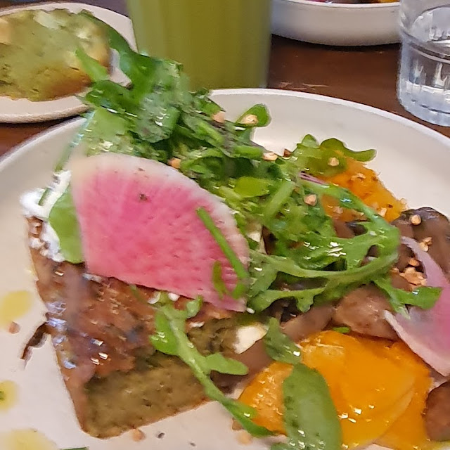 Le Plat D'olivia Avec Le Jus de Pomme Fenouil Céleri Et Citron
