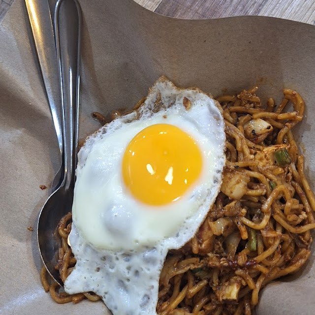 Mee Goreng Telur Mata