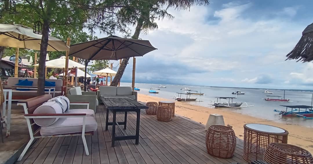 Oomba Beach House