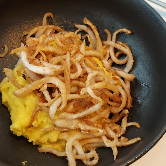 Calamari Fritti Con Polenta Alla Curcuma
