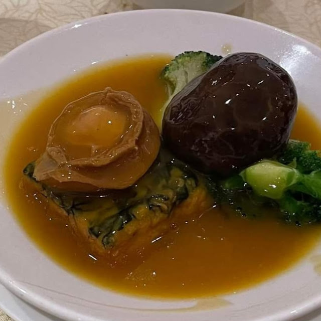 Abalon with Broccoli