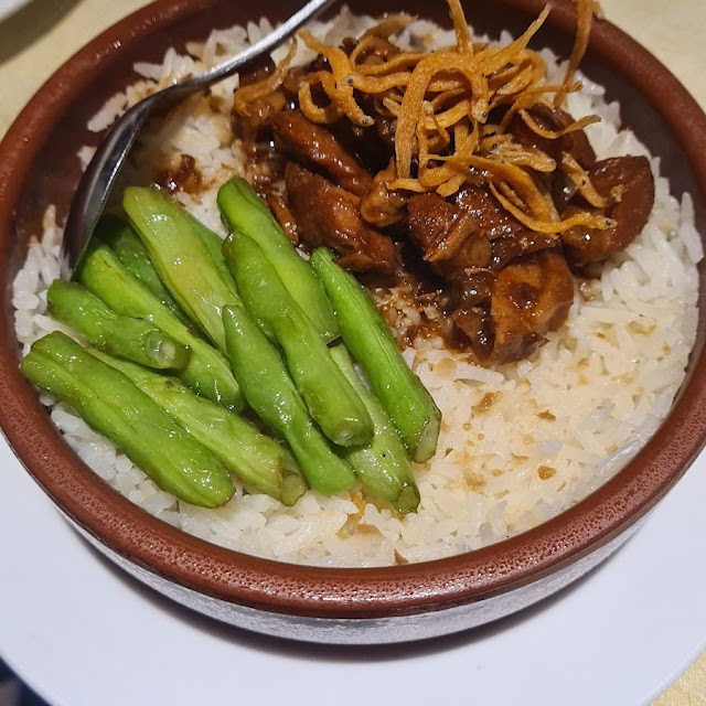 Charcoal Flamed Claypot Rice with Waxed Meat