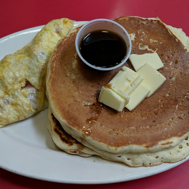 Hawaiian Omelette with Hot Cakes