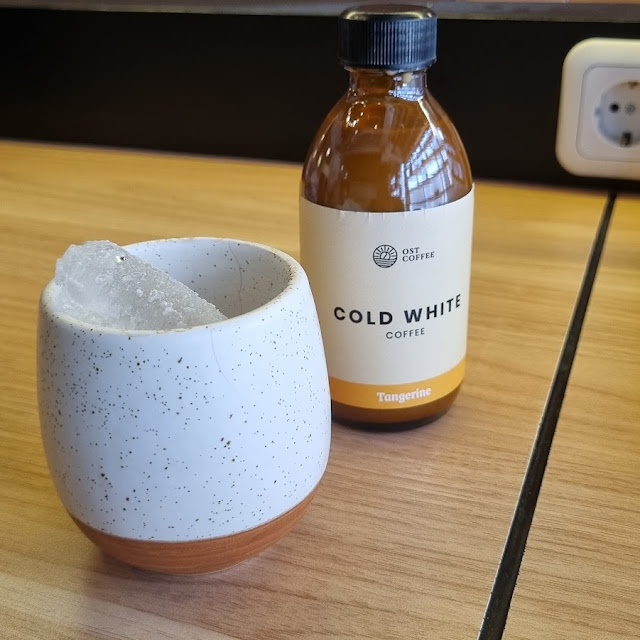 Cold White Tangerine