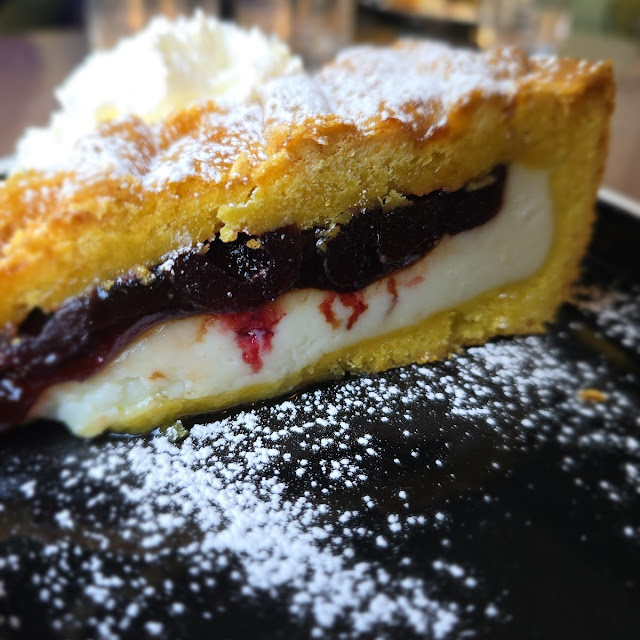 Crostata Ricotta E Visciole