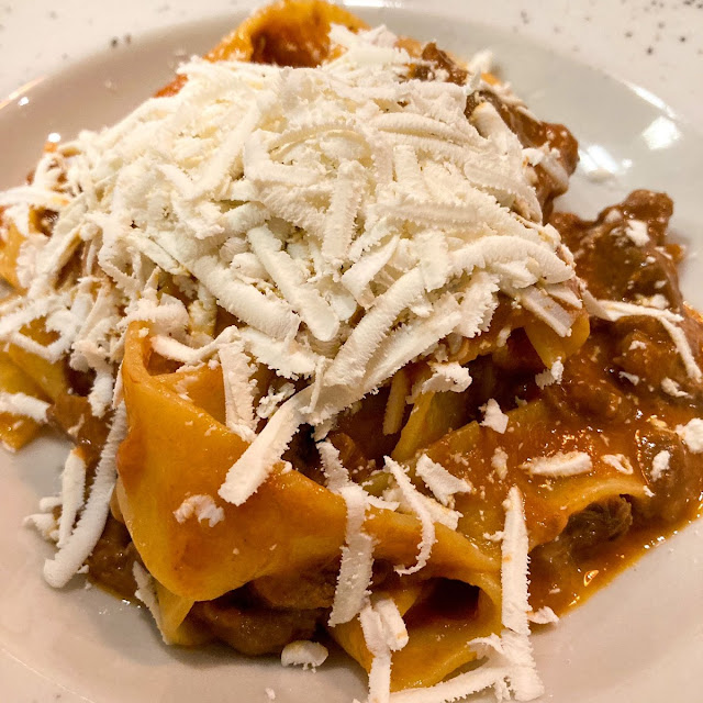 Fettuccine Al Ragù Napoletano