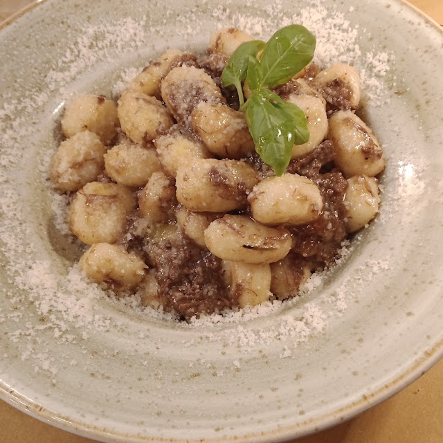 Gnocchetti Con Ragù D'asino