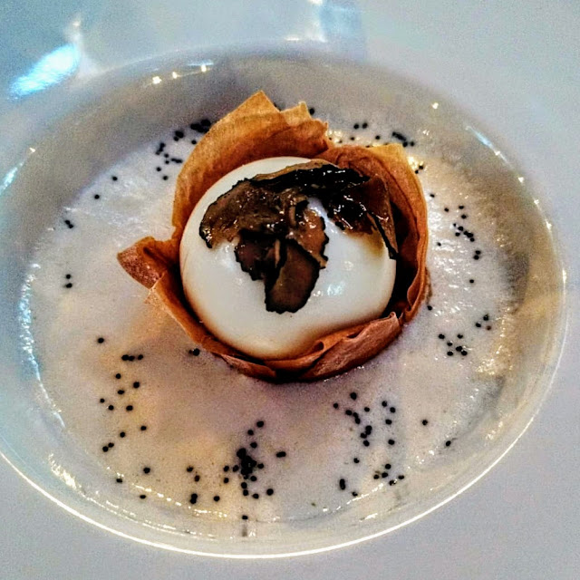 Uovo Con Crema Di Formaggio