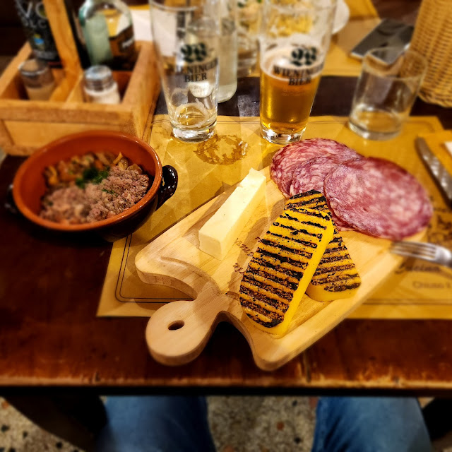 Tagliere Polenta Sopressa Fagioli Funghi Morlacco