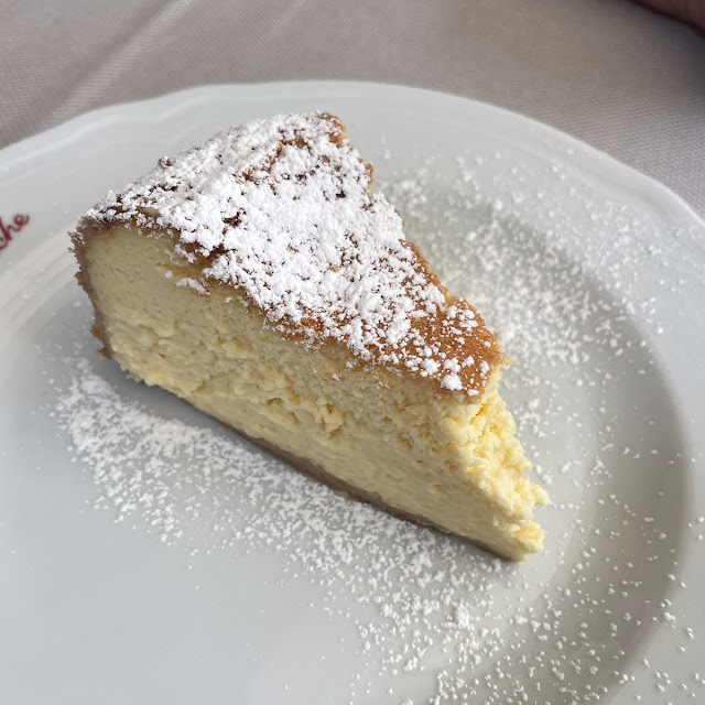 Florentine Cheesecake Slice