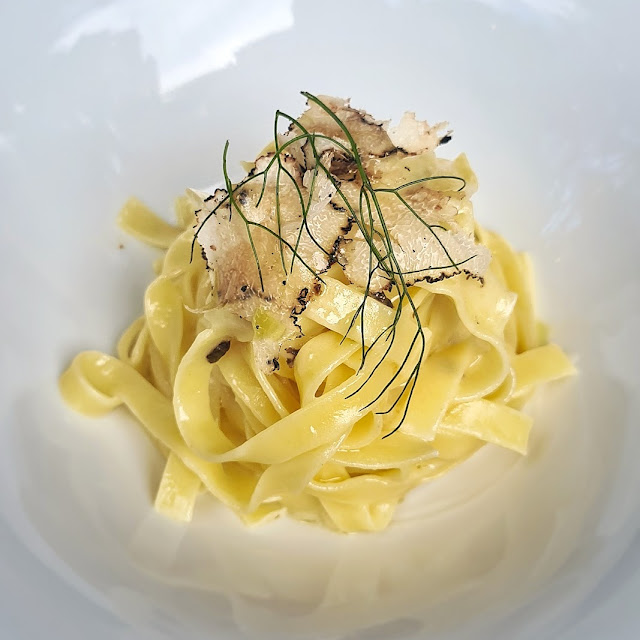 Tagliolini Di Pasta Fresca Al Tartufo Di Stagione