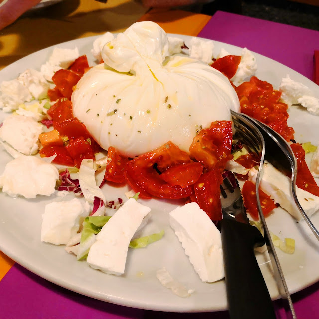 Burrata Con Pomodorini