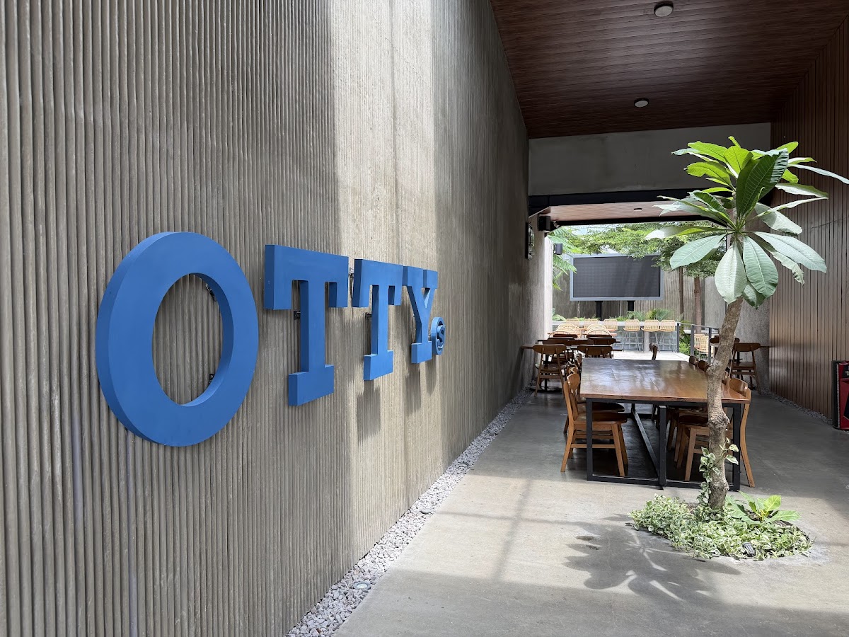 Ottys Cafe
