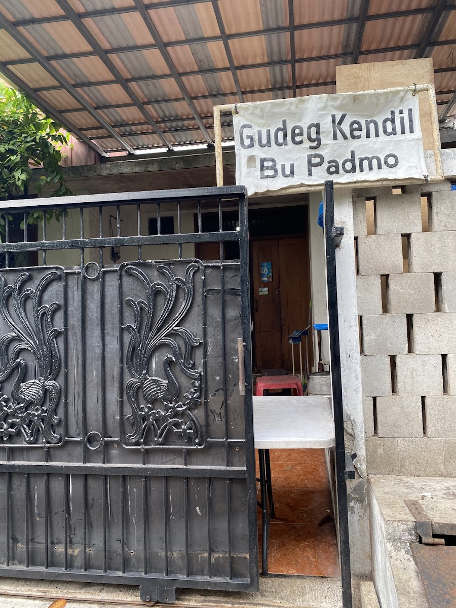 PADMOSO - Gudeg & Buntil Talas