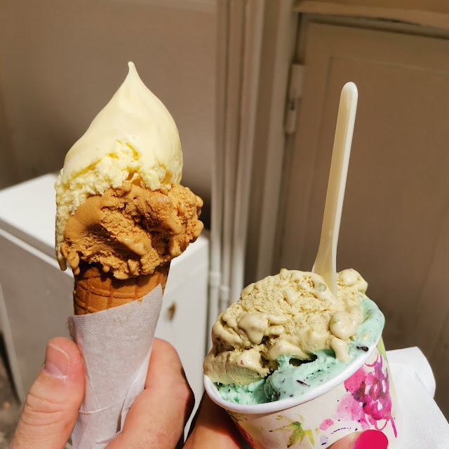 Icecream Caramel Pistacio Menta With Chocolate