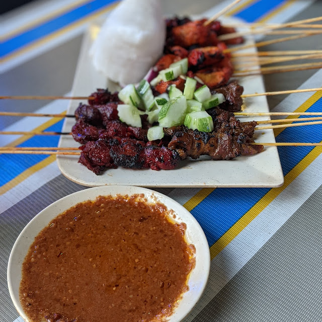 Satay Ayam Dan Daging