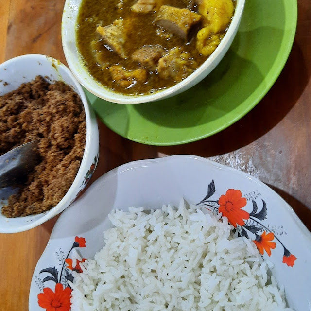 Pallubasa Srigala Dengan Telur Mentah