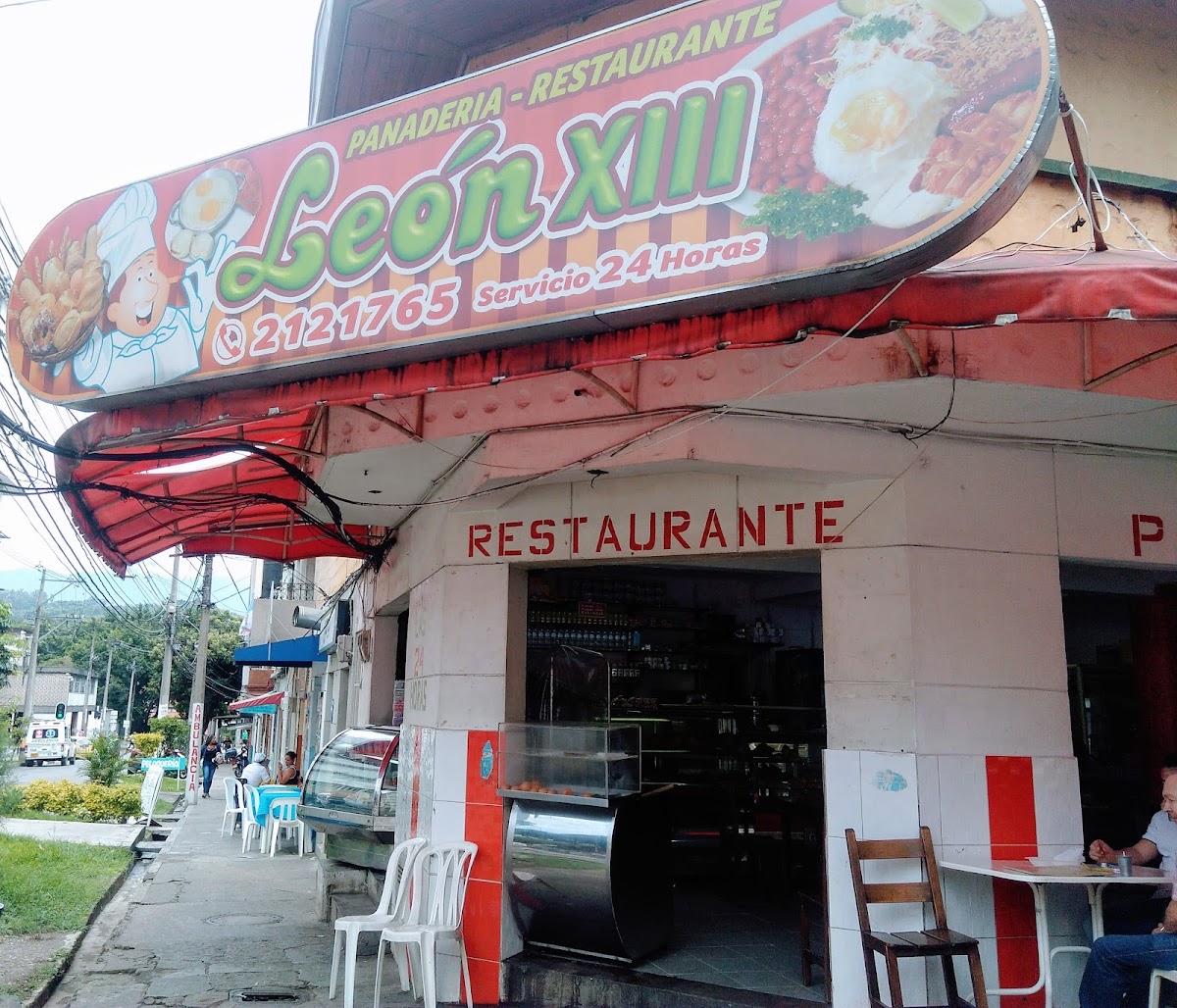 Panaderia Restaurante León Xlll